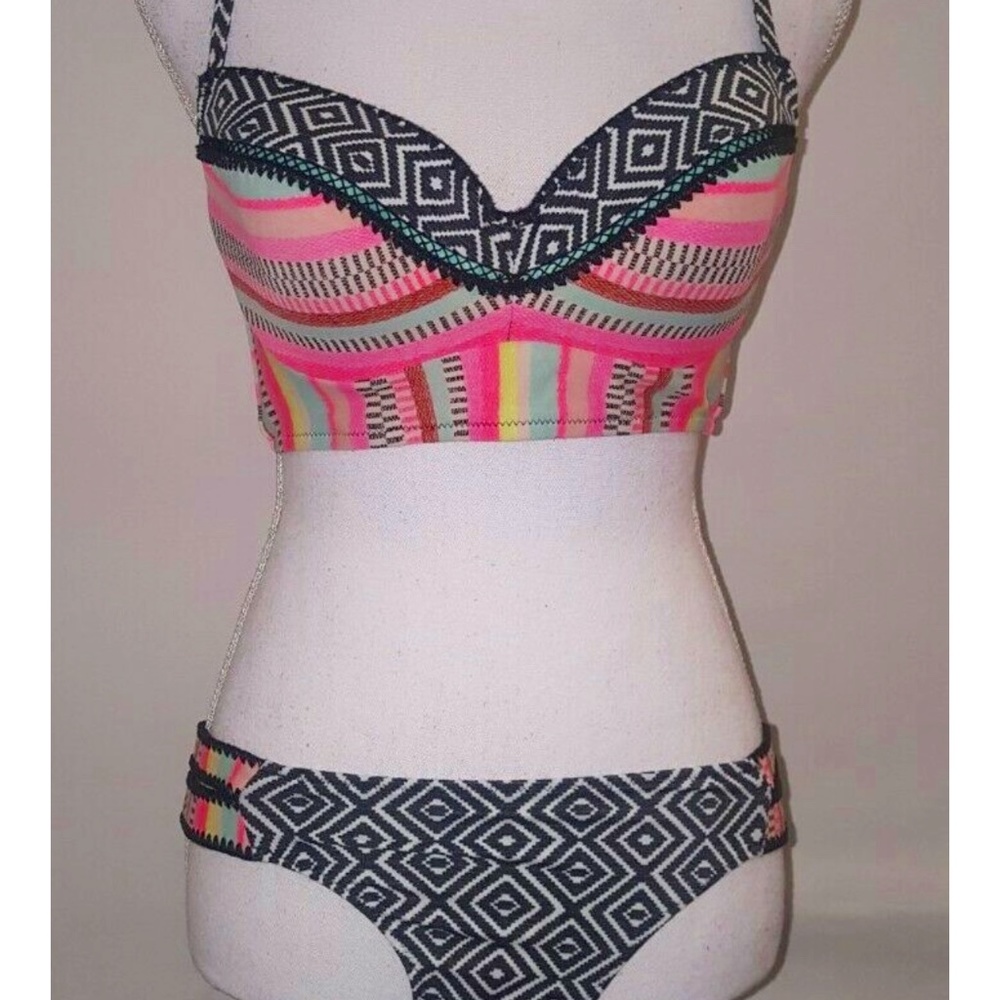 Shade And Shore Bikini Set